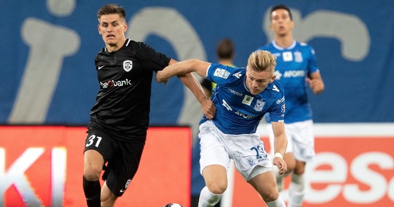 Piłkarze Lecha Poznań przegrali na własnym stadionie z KRC Genk 1:2 (0:2) w rewanżowym spotkaniu 3. rundy eliminacji Ligi Europejskiej i odpadli z rozgrywek. Pierwszy mecz Belgowie wygrali 2:0 i w ostatniej fazie eliminacji zmierzą się z duńskim IF Broendby. Z kwalifikacji Ligi Europejskiej po wyjazdowej porażce 1:3 z KAA Gent odpadli także piłkarze Jagiellonii Białystok. 