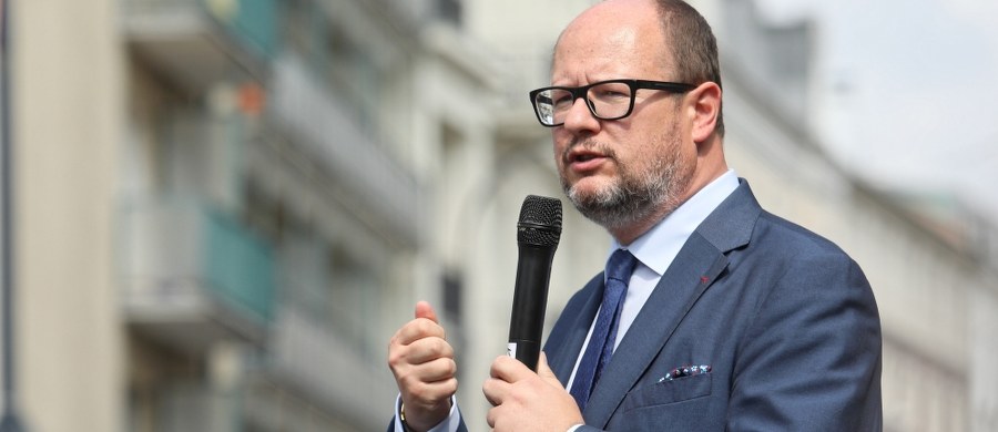 Prezydent Gdańska Paweł Adamowicz spotka się dziś z przedstawicielami wojska w sprawie organizacji uroczystości 1 września na Westerplatte. Przed tygodniem minister obrony narodowej Mariusz Błaszczak poinformował, że - decyzją prezydenta Gdańska - wojsko nie zostało zaproszone do udziału w odbywających się 1 września na Westerplatte uroczystościach. Zażądał jednocześnie od Adamowicza zmiany decyzji w tej sprawie. 