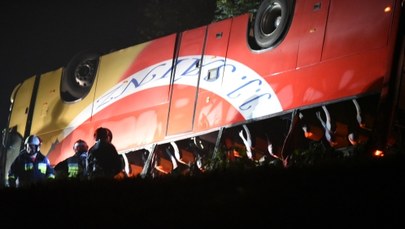 Autobus spadł z wysokiej skarpy w Leszczawie Dolnej na Podkarpaciu. Nie żyją 3 osoby