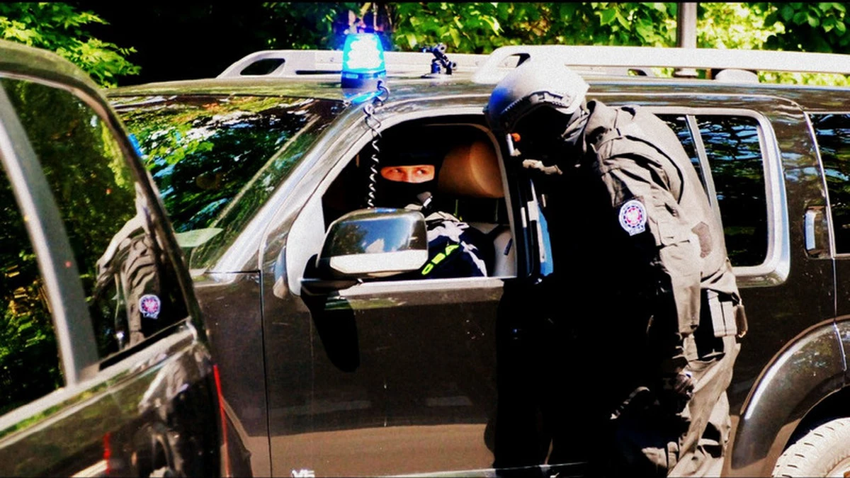 Funkcjonariusze Centralnego Biura Antykorupcyjnego zatrzymali Marka M., biznesmena znanego z obrotu stołecznymi nieruchomościami. Agenci działali na polecenie Prokuratury Regionalnej we Wrocławiu, prowadzącej śledztwo dotyczące nieprawidłowości reprywatyzacyjnych w Warszawie. 