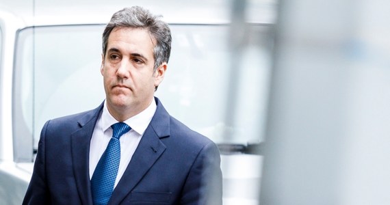 Były osobisty prawnik Donalda Trumpa Michael Cohen oddał się w ręce FBI - podała telewizja CNN. AP napisała jedynie, że widziano, jak Cohen, który postanowił przyznać się do zarzutów dotyczących oszustw podatkowych i bankowych, wszedł do budynku FBI.