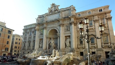 Fontanny w Rzymie pod specjalnym nadzorem. Z powodu chuliganów