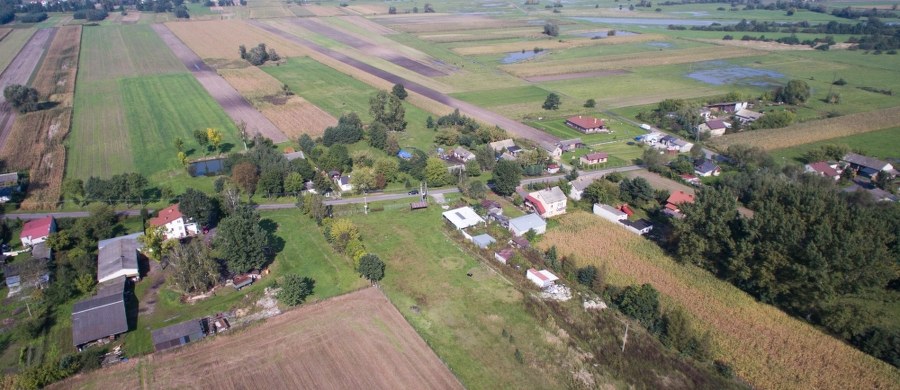 Opóźnia się powołanie spółki celowej, która będzie odpowiadać za budowę Centralnego Portu Komunikacyjnego, czyli największego lotniska w Polsce. Według zapowiedzi Ministerstwa Infrastruktury, spółka miała działać jeszcze w lipcu. Potem termin przesunięto na sierpień. Tymczasem - jak ustalił reporter RMF FM - już teraz wiadomo, że ten termin nie będzie dotrzymany.