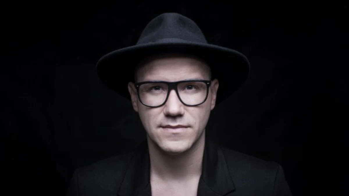 Już w niedzielę muzyczne podsumowanie sezonu! 26 sierpnia w kieleckim Amfiteatrze Kadzielnia odbędzie się koncert Przeboju Lata RMF FM i Polsatu. Dzień wcześniej roześmiana Świętokrzyska Gala Kabaretowa. Nie może was zabraknąć w ostatnich dniach wakacji! 