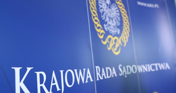 Do wtorku Krajowa Rada Sądownictwa zaopiniuje wszystkich kandydatów na sędziów Sądu Najwyższego. Następnie lista z rekomendacjami trafi na biurko prezydenta. KRS przyspieszyła prace, a posiedzenie plenarne - choć było planowane na wrzesień - rozpocznie się już jutro. 