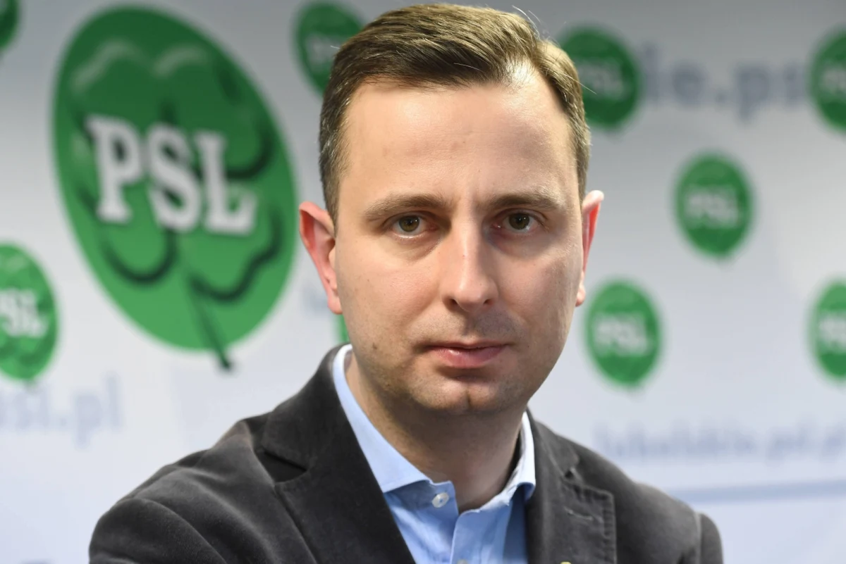 ​Wstępna propozycja budżetu na 2019 r. przyjęta przez rząd to skandaliczna wiadomość dla polskiej wsi. Znów mniej pieniędzy przeznaczonych na rolnictwo - stwierdził prezes PSL Władysław Kosiniak-Kamysz. "PiS to fałszywy obrońca polskiej wsi" - dodał. Rada Ministrów przyjęła we wtorek wstępny projekt budżetu na 2019 rok; założono wzrost PKB o 3,8 proc., inflację na poziomie 2,3 proc., deficyt budżetowy nie większy niż 28,5 mld zł i deficyt sektora finansów publicznych na poziomie 1,8 proc. PKB.