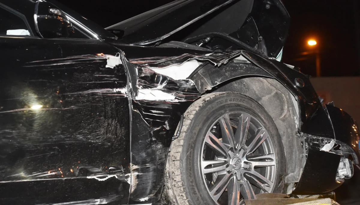 Proces w sprawie wypadku premier Beaty Szydło ma być w części utajniony - dowiedzieli się reporterzy śledczy RMF FM. W lutym zeszłego roku w Oświęcimiu limuzyna byłej szefowej rządu po uderzeniu w samochód osobowy wpadła w drzewo. Beata Szydło trafiła do szpitala. Oskarżonym o spowodowanie wypadku jest młody kierowca osobówki.