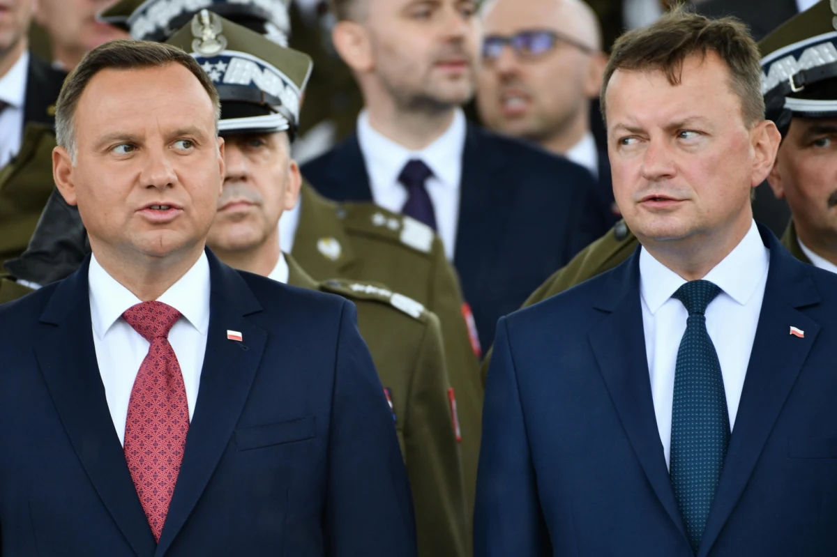 Sprawa zakupu fregat typu Adelaide ujawniła nowe rysy w obozie władzy. I uderzyła pośrednio w szefa Ministerstwa Obrony Narodowej Mariusza Błaszczaka – pisze gazeta.