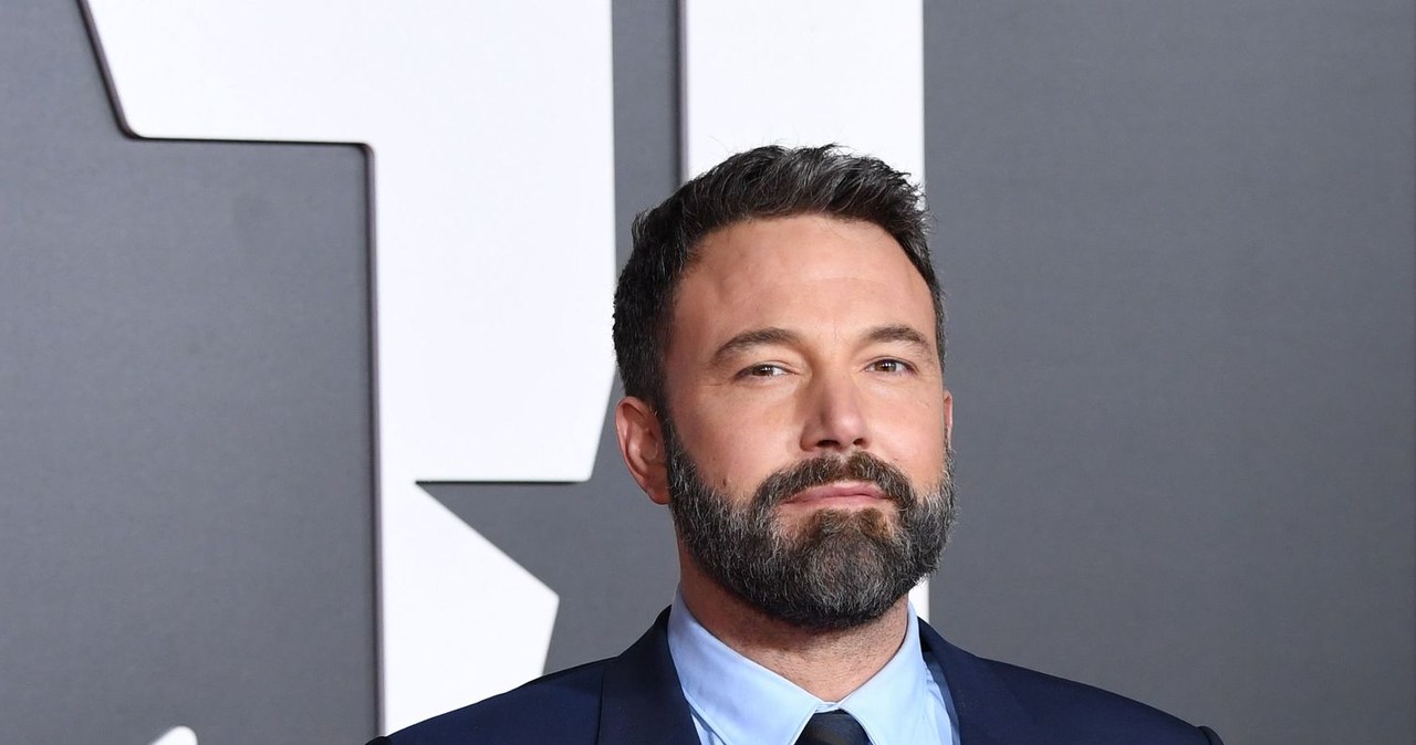 Laureat dwóch Oscarów Ben Affleck ogłosił swój najnowszy projekt reżyserski. Będzie to adaptacja książki Katie Allie Marshall pod tytułem "I am Still Alive". Film wyprodukuje wytwórnia Universal.