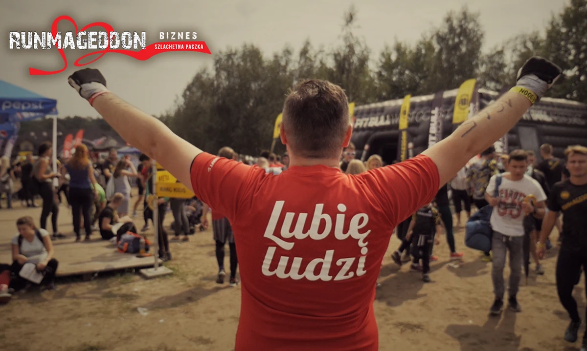 Tor przeszkód ze wspinaczką, czołganiem się w błocie oraz zmaganiami z wodą i ogniem – jeżeli poszukujesz wrażeń, na pewno znajdziesz je na najbardziej odjechanym evencie w mieście królów 25/26 sierpnia! RUNMAGEDDON BIZNES to cykl ekstremalnych biegów adresowanych do firm, stanowiący doskonały sposób na integrację zespołu, zwiększenie zaangażowania pracowników i … pomaganie innym. Akcja wpisuje się w światowe trendy w biznesie i rozwoju osobistym. Są jeszcze miejsca. Dochód z imprezy przeznaczony zostanie na SZLACHETNĄ PACZKĘ.
