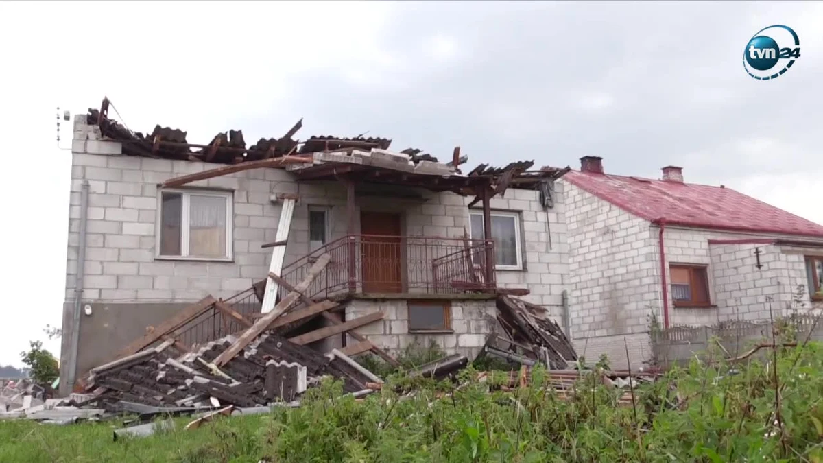 Cztery i pół tysiąca odbiorców nie miało rano prądu po burzach, które przeszły nad Polską. Problem dotyczy głównie mieszkańców Podlasia. W całym kraju do usuwania skutków nawałnic strażacy wyjeżdżali około 550.