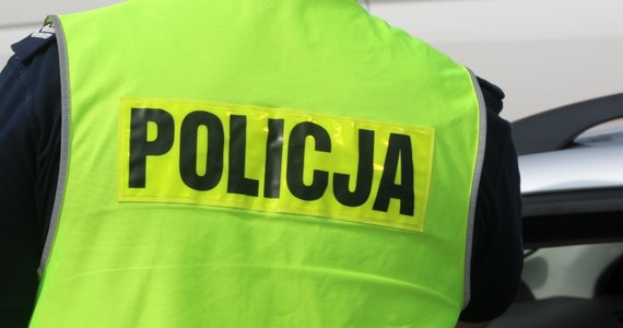 ​Kolizja trzech samochodów w Elblągu. Sprawca zdarzenia uciekł z miejsca i teraz poszukuje go policja.