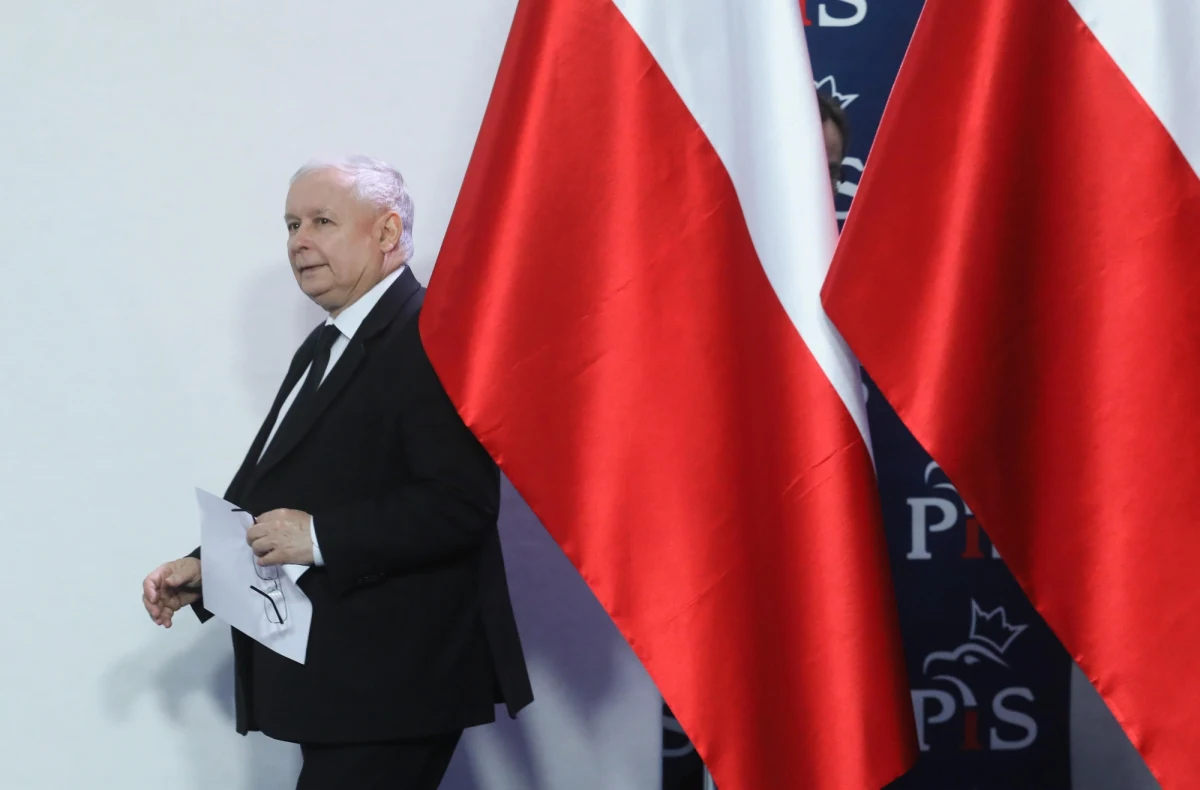 "Prezes PiS Jarosław Kaczyński będzie mocno obecny w kampanii wyborczej jako lider naszego obozu, bo te wybory samorządowe są niezwykle ważne" - zapowiedział premier Mateusz Morawiecki. Dodał, że w samorządach, gdzie wygra PiS, inwestycje będą w "pozytywnym sprzężeniu zwrotnym z gospodarką państwa".
