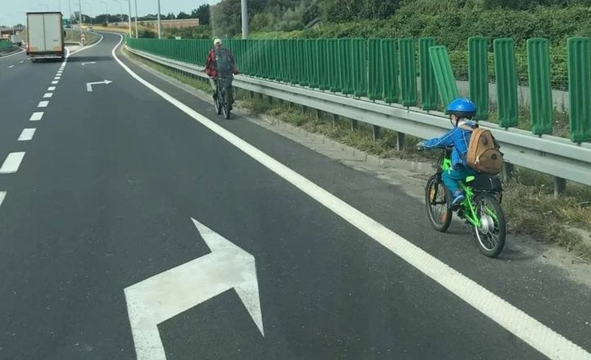 Informacje przekazane przez świadków, przyczyniły się do zatrzymania 40-letniego mężczyzny, który zabrał swojego 6-letniego syna na przejażdżkę rowerową drogą ekspresową S-52 w Bielsku-Białej. 