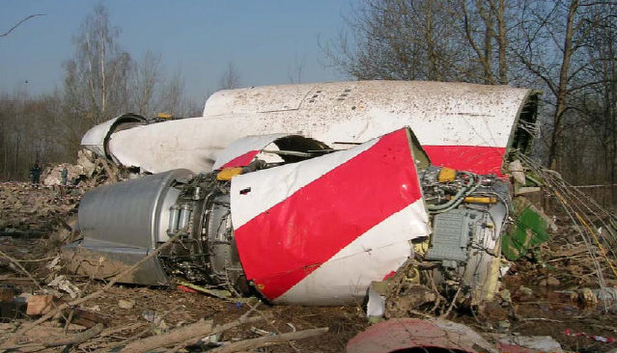 Rosyjski Komitet Śledczy oświadczył, że jego kryminolodzy "zapewnią użycie nowoczesnego sprzętu kryminalistycznego, który będzie potrzebny do utrwalenia przebiegu i rezultatów badania" elementów wraku Tu-154M w dniach 3-7 września br. w Smoleńsku.