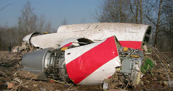 Rosyjski Komitet Śledczy oświadczył, że jego kryminolodzy "zapewnią użycie nowoczesnego sprzętu kryminalistycznego, który będzie potrzebny do utrwalenia przebiegu i rezultatów badania" elementów wraku Tu-154M w dniach 3-7 września br. w Smoleńsku.