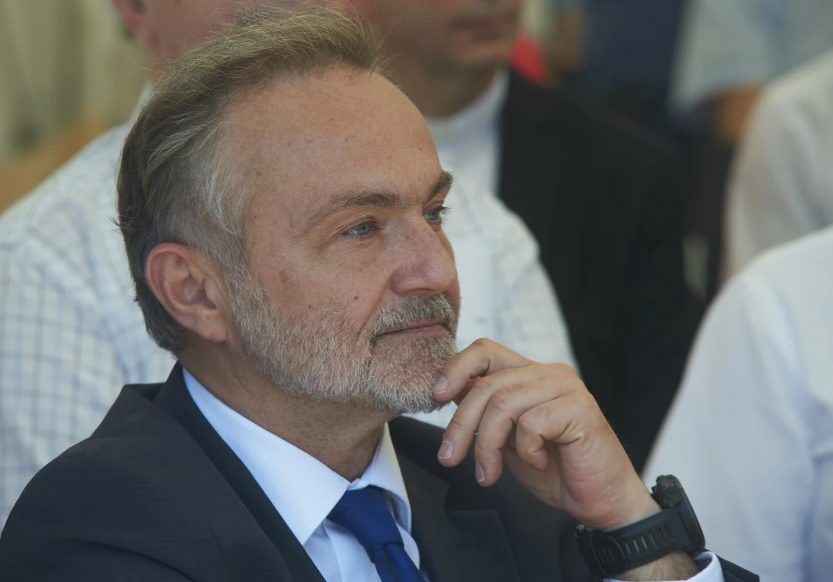 Wojciech Szczurek, który od 1998 roku jest prezydentem Gdyni, poinformował, że będzie się ponownie ubiegał o tę funkcję. Po raz kolejny wystartuje z ramienia lokalnego ugrupowania pod nazwą "Samorządność".