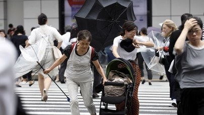 Tajfun Jebi nawiedził Japonię. Ewakuowano 300 tysięcy osób