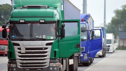 Francja: Fałszywi policjanci ukradli Polakowi ciężarówkę