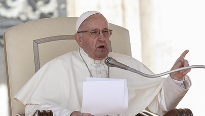 Papież Franciszek odpiera zarzuty. "To pierwszy decydujący krok"