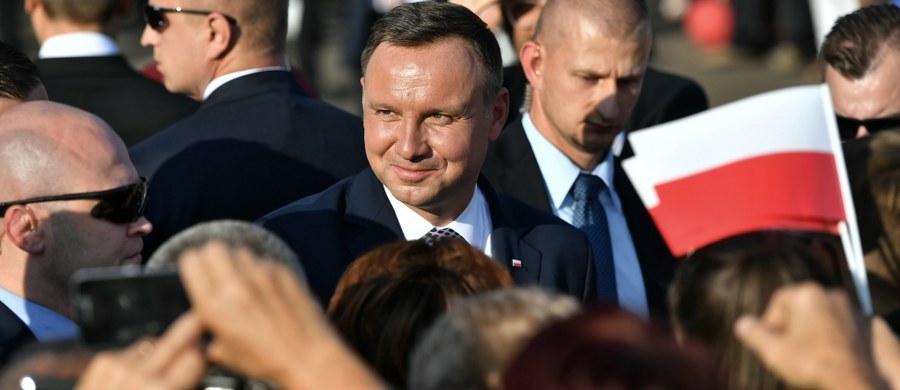 Chciałbym, żeby polski wymiar sprawiedliwości był sprawiedliwy dla wszystkich, a nie tylko dla niektórych - powiedział prezydent Andrzej Duda podczas spotkania z mieszkańcami Zgorzelca (woj. dolnośląskie). Podkreślił tez, że Polska chce mieć swoje miejsce w Europie.