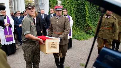 Litwa: Uroczyście pochowano żołnierzy AK