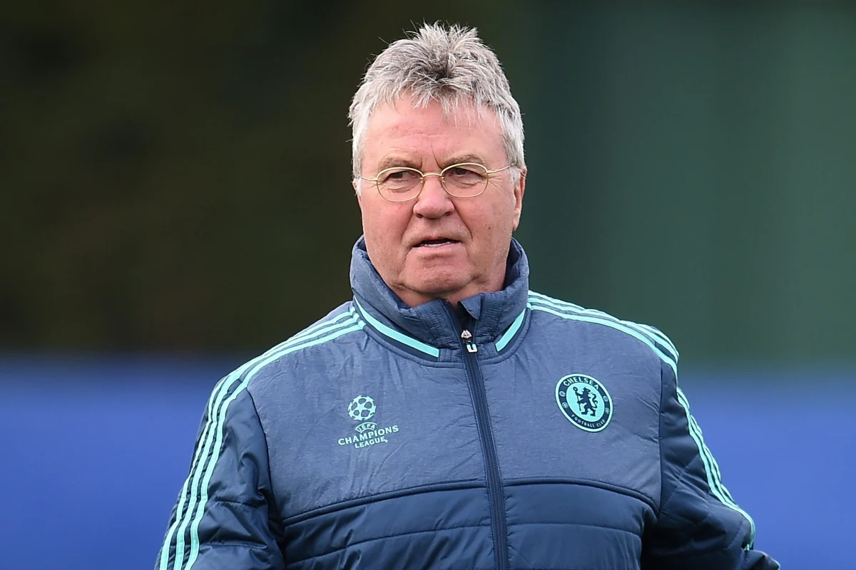 ​Chińska federacja piłkarska ogłosiła, że trenerem olimpijskiej reprezentacji tego kraju został Guus Hiddink. Celem zatrudnienia 71-letniego Holendra jest awans, a później jak najlepsze przygotowanie drużyny olimpijskiej do igrzysk 2020 roku w Tokio.