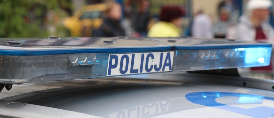 Do tragicznego wypadku doszło na ul. Stelli-Sawickiego w Krakowie. W wyniku zderzenia motocykla z samochodem osobowym kierowca motoru zmarł na miejscu, a kierująca samochodem trafiła do szpitala - poinformowała rzeczniczka krakowskiej policji Barbara Szczerba.