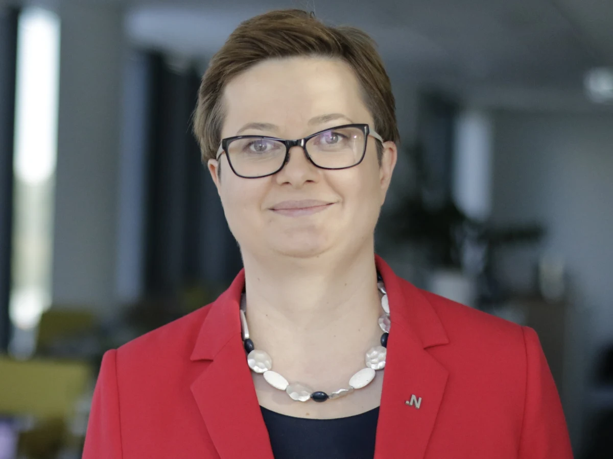 "Koalicja wyborcza, którą tworzymy, jest potrzeba w Polsce. Te trzy lata rządów PiS-u były nie tylko zmarnowane dla Polski, to były też lata dla Polski niszczycielskie. PO już nie jest taka sama jak w 2015 roku, wyciągnęli wnioski z  tego, co stało się w wyborach 3 lata temu" - powiedziała Katarzyna Lubnauer w Popołudniowej rozmowie w RMF FM. "Możemy mówić o trudnej, ale jednak koalicji racji stanu. Mamy teraz dużą odpowiedzialność, ze względu na to co dzieje się z pozycją Polski w Unii Europejskiej, czy z sądownictwem w Polsce" – tak przewodnicząca Nowoczesnej skomentowała z kolei wsparcie, jakie Koalicja Obywatelska zyskała w osobie Barbary Nowackiej. "Cieszę się, że Nowacka do nas przystąpiła. W ten sposób Nowoczesna staje się liberalnym centrum koalicji" – zaznaczyła Lubnauer. 