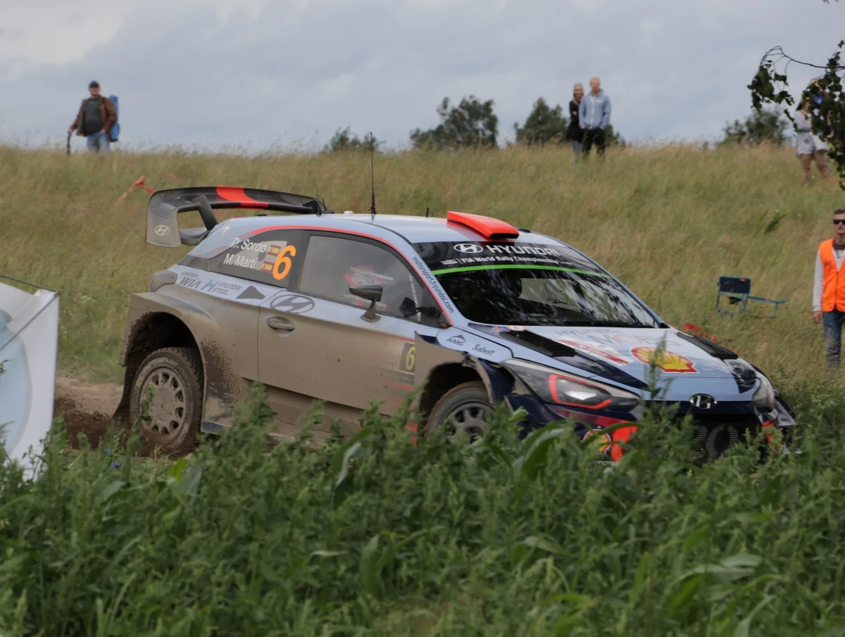 Polski klasyk w kalendarzu mistrzostw Europy 2018. Europejska i polska czołówka na starcie w Mikołajkach. 15 odcinków specjalnych na malowniczych szutrach. Mikołajki Max po raz pierwszy w harmonogramie rajdu. A to wszystko już od 21 września.  