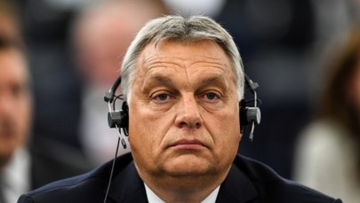 Orban w europarlamencie: Węgry nie poddadzą się szantażowi