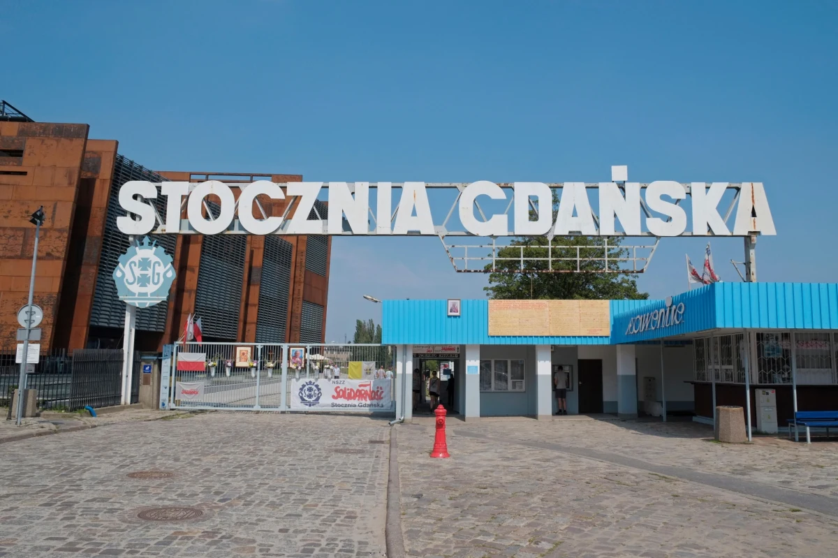 14 września w dawnej fabryce tytoniu Tabacka Kulturfabrik w Koszycach odbędzie się premiera polsko-słowackiego projektu choreograficznego "Serce Fabryki". W sierpniu 2019 planowane są pokazy w Gdańsku w ramach festiwalu Solidarity of Arts. Artyści przygotowują spektakl taneczny, który próbuje uchwycić fenomen postindustrialnych przestrzeni w Europie Środkowej. "Tytułowe serce fabryki to energia i siła ludzi, którzy działali w tych przestrzeniach" - mówi w RMF FM Szymon Wróblewski z Instytutu Adama Mickiewicza, który opiekuje się projektem.  