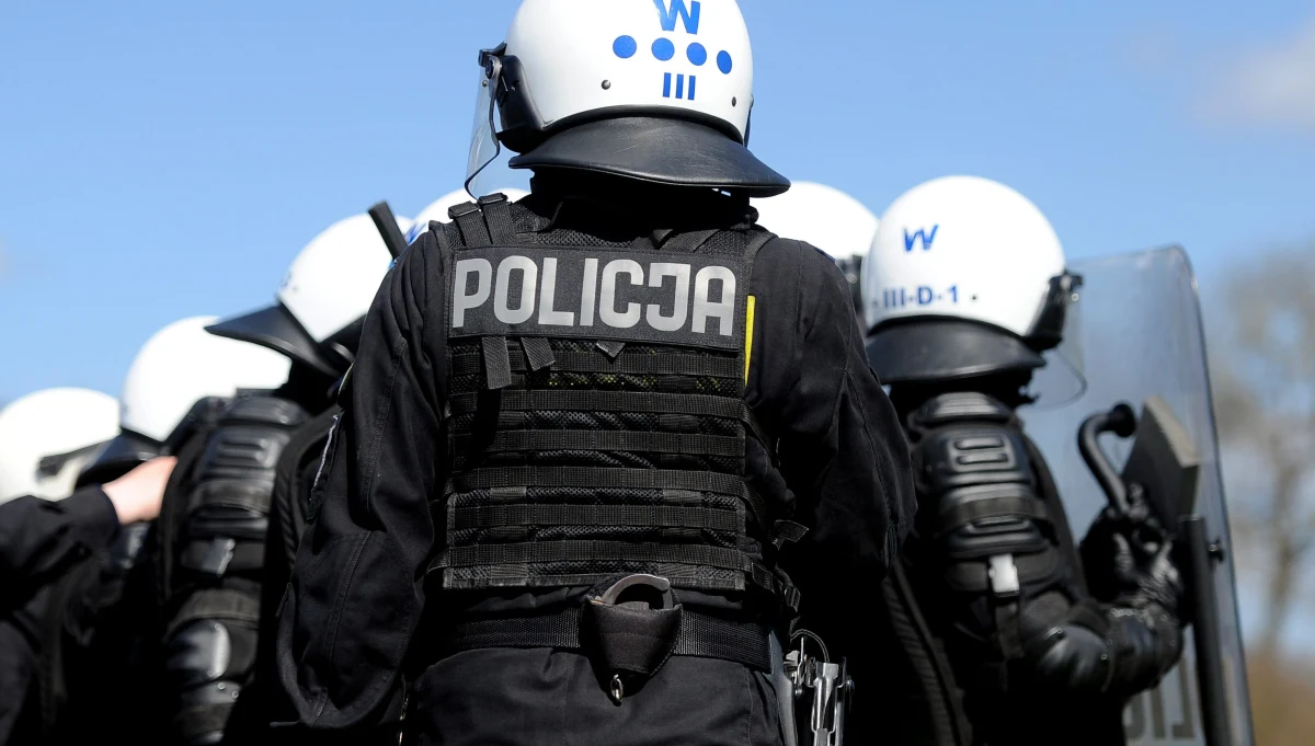 ​Happening nawiązujący między innymi do wpadek wiceszefa MSWiA Jarosława Zielińskiego zapowiadają związkowcy służb mundurowych podczas manifestacji w Warszawie. Szefowie organizacji poinformowali o szczegółach protestu, który zaplanowano na 2 października. Jest on reakcją na fiasko rozmów z rządem o postulatach płacowych i emerytalnych.