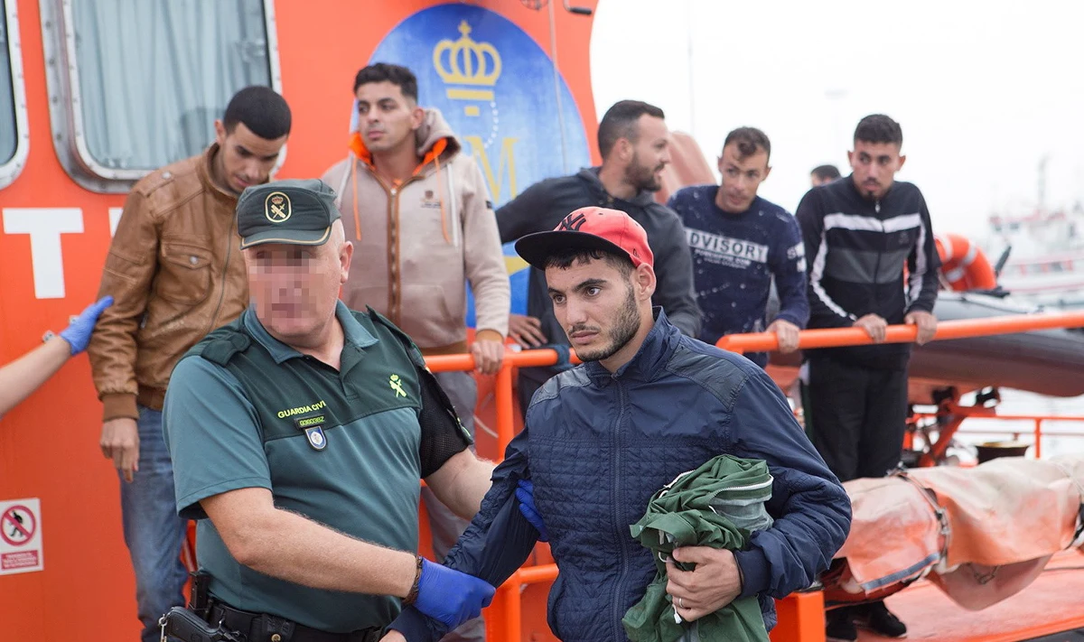 Minister Spraw Wewnętrznych Austrii Herbert Kickl ostrzega przed bezsensownym rozgrywaniem polityki imigracyjnej. Za priorytetowe uznał uregulowanie kwestii zwalczania nielegalnej imigracji. 