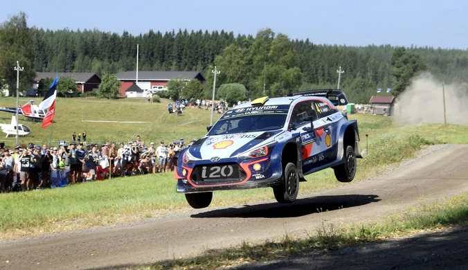 WRC: Andreas Mikkelsen liderem Rajdu Turcji, szybki Kajetan Kajetanowicz
