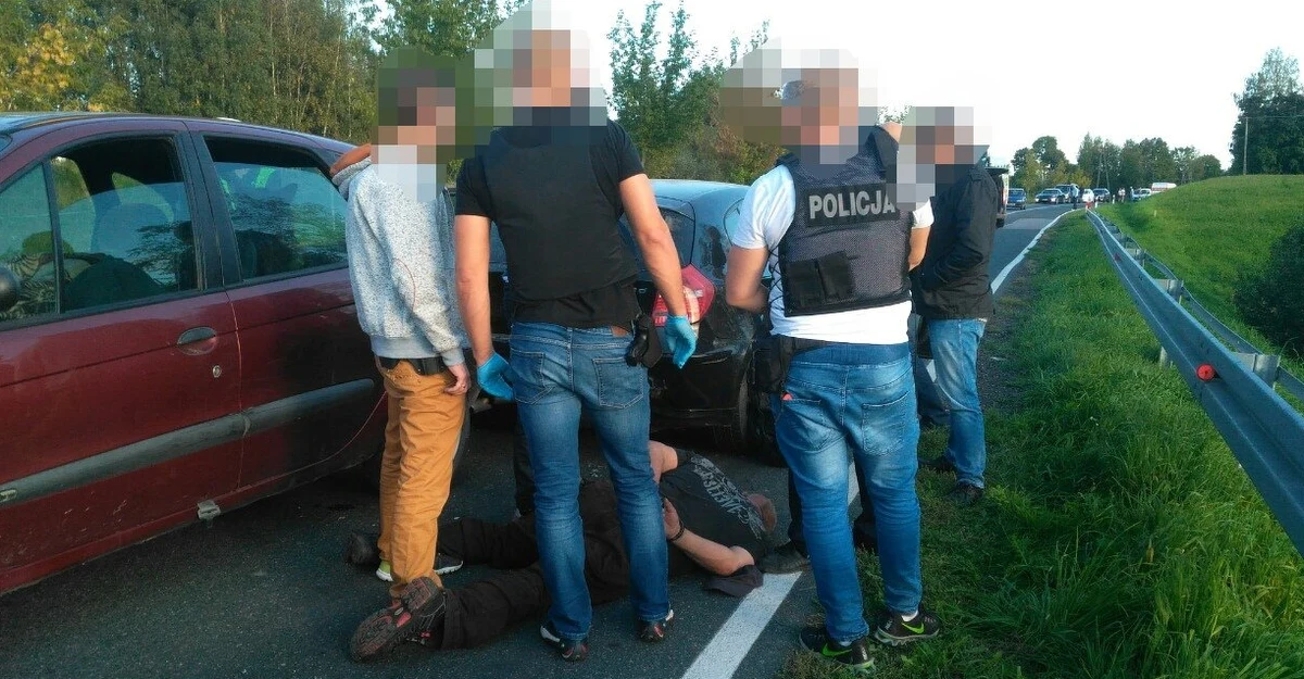 Zarzut zabójstwa byłej partnerki usłyszał 51-latek z Mrągowa w warmińsko-mazurskiem. Mężczyzna nie przyznał się do winy i odmówił składania zeznań w tej sprawie. 
