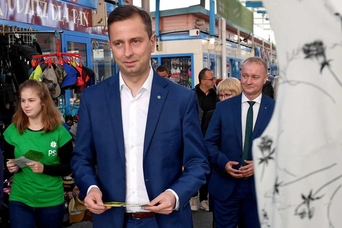 ​Program PSL - Rzeczpospolita samorządowa to program powszechny dla wszystkich, dla wspólnoty samorządowej, a nie dla wybranych - mówił w Sieradzu w niedzielę lider ludowców Władysława Kosiniak-Kamysz. Wziął on udział w regionalnej konwencji programowo-wyborczej, na której m.in. przedstawiono liderów Stronnictwa na listach w wyborach do sejmiku województwa łódzkiego.