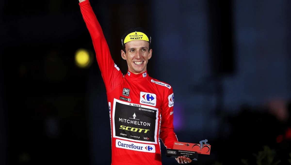 ​Brytyjczyk Simon Yates z australijskiej ekipy Mitchelton-Scott wygrał zakończony w Madrycie wyścig kolarski Vuelta a Espana. W klasyfikacji generalnej wyprzedził Hiszpana Enrica Masa (Quick-Step) oraz Kolumbijczyka Miguela Angela Lopeza (Astana).