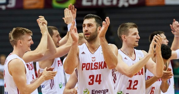 Polska pokonała w Gdańsku Chorwację 79:74 (21:21, 10:15, 23:22, 25:16) w meczu 2. kolejki drugiego etapu kwalifikacji mistrzostw świata koszykarzy. To czwarte zwycięstwo biało-czerwonych, które przedłuża ich szanse na awans do turnieju finałowego w 2019 roku.