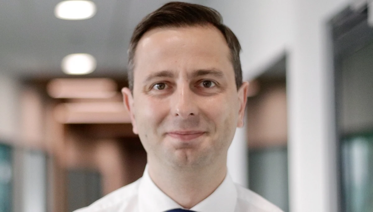 „Program społeczny jest naszą domeną, my jesteśmy tą społeczną twarzą. Rządzący skręcają bardzo w prawo, Platforma skręca w lewo po przyjęciu Barbary Nowackiej, my jesteśmy w centrum” – zapewniał Władysław Kosiniak-Kamysz w Porannej rozmowie w RMF FM.