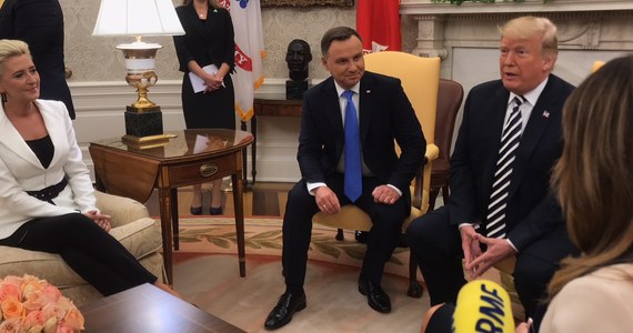 ​Po obu stronach Atlantyku panuje consensus, że polsko-amerykańskiej obecności wojskowej w Polsce czas nadać nową jakość. Liczę, że moje rozmowy z prezydentem Donaldem Trumpem wkrótce przyniosą pierwsze efekty w tej sprawie - powiedział w Waszyngtonie prezydent Andrzej Duda.