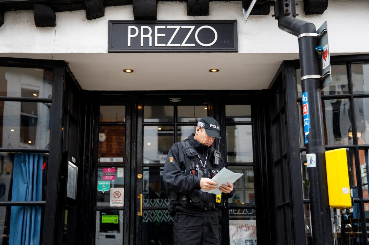 To nie był nowiczok. Para, która w ubiegłą niedzielę zatruła się w restauracji w Salisbury, nie była celem ataku bronią chemiczną - oficjalnie już potwierdza brytyjska policja. W sprawie - tak czy inaczej - pojawia się jednak rosyjski trop. 