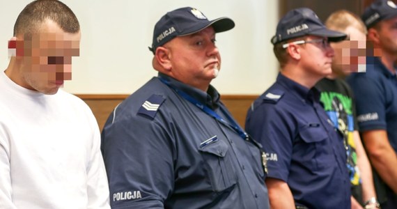 Po 25 lat więzienia wymierzył bielski sąd okręgowy Radosławowi Ch. oraz braciom Pawłowi i Leszkowi Rz., którzy odpowiadali za rozbój i brutalne zabójstwo mieszkańca Bielska-Białej. Wyrok nie jest prawomocny.