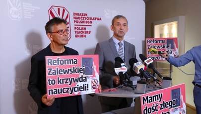 Nauczyciele będą protestować w Warszawie. "Chcemy godnie zarabiać!"