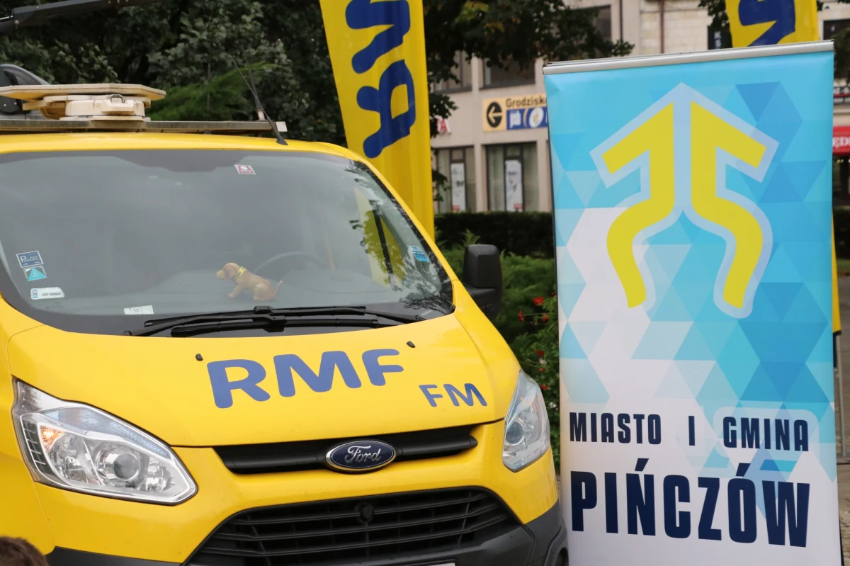 Pińczów to 11-tysięczna miejscowość położna w dolinie Dolnej Nidy w województwie świętokrzyskim. Tereny te zamieszkane były już od czasów rzymskich - o czym świadczą odkrycia archeologiczne. W samym mieście zobaczyć można wiele zabytków. To m.in. zespół klasztorny ojców paulinów, pałac Wielopolskich czy jedna z najstarszych w Polsce synagog. Prawa miejskie Pińczowowi nadał Władysław Jagiełło we wrześniu 1428 roku. Miasto obchodzi właśnie 590. rocznicę nadania lokacji. 