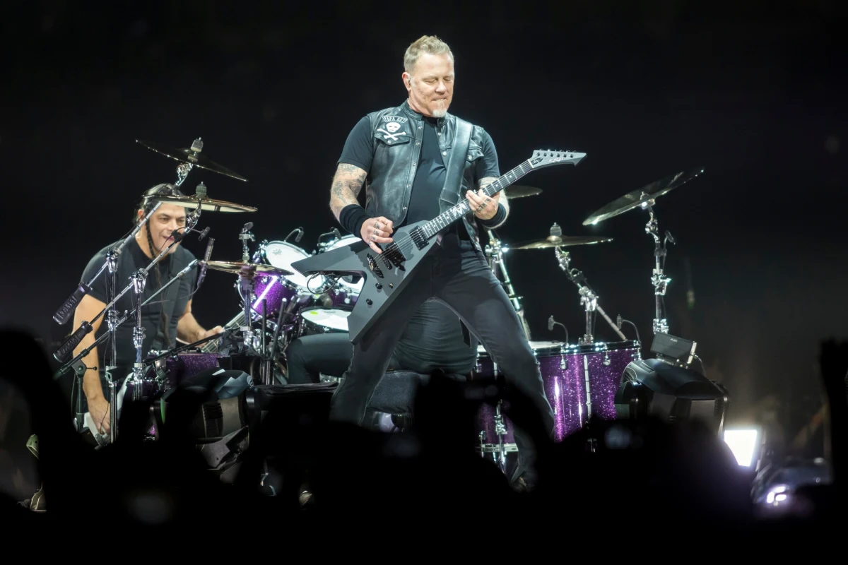 Metallica potwierdziła powrót WorldWired Tour do Europy. Tym razem ta oszałamiająca trasa potrwa od 1 maja do 25 sierpnia 2019 roku, a złożą się na nią koncerty na stadionach, w parkach, a nawet na zamku. 21 sierpnia legendarna grupa zagra na PGE Narodowym w Warszawie!