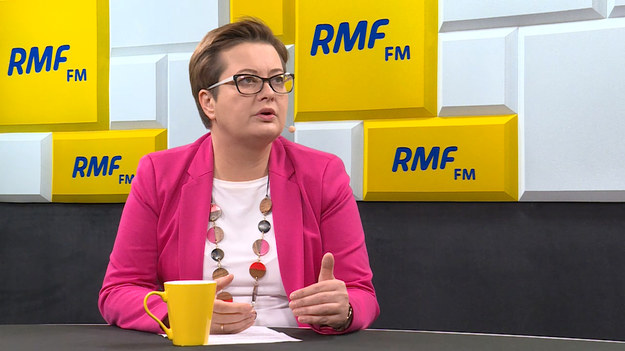 "Staramy się na bieżąco spłacać nasze zobowiązania" - mówi szefowa Nowoczesnej Katarzyna Lubnauer pytana o to, jak jej ugrupowaniu idzie spłacanie długów. Na pytanie "spłacanie z czego?" gość Roberta Mazurka w RMF FM odpowiada: zachęcam do wpłacania na Nowoczesną. 