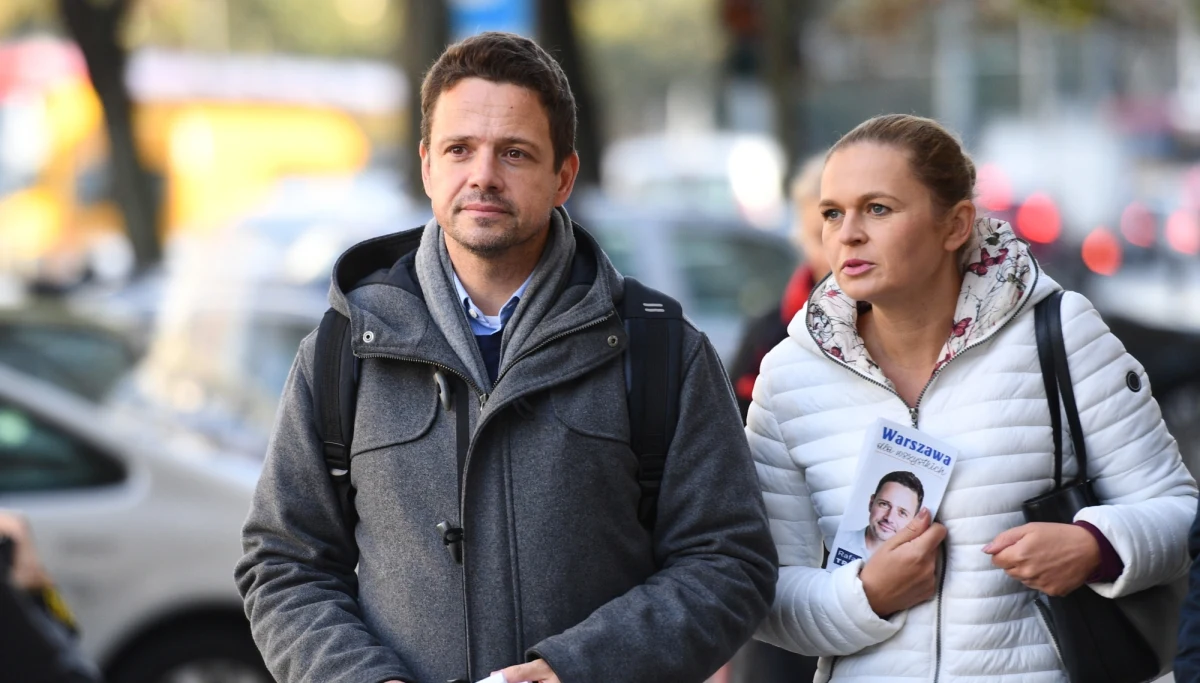 Budowa trzech nowych linii metra, kolejnych tras tramwajowych i 300 km ścieżek rowerowych - to postulaty z programu "Stolica lepszej komunikacji", który kandydat Koalicji Obywatelskiej na prezydenta Warszawy Rafał Trzaskowski promował na ulicach Woli i Ochoty. 