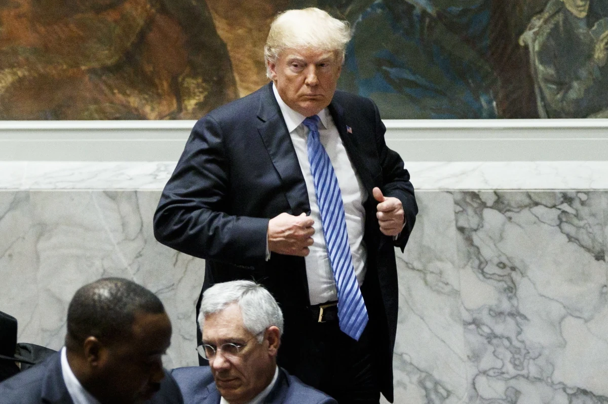 ​Rzecznik chińskiego MSZ Geng Shuang odrzucił w czwartek oskarżenia prezydenta USA Donalda Trumpa, że Pekin usiłuje wpłynąć na listopadowe wybory w Stanach Zjednoczonych. Chiny nie ingerują w wewnętrzne sprawy innych krajów - oświadczył Geng.