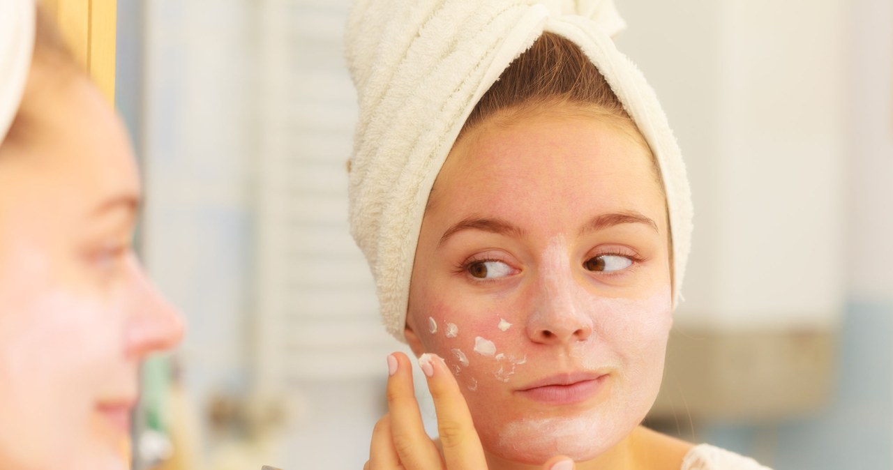 Dodaj odrobinę do codziennego kremu. Skóra będzie miękka i pozbawiona zmarszczek